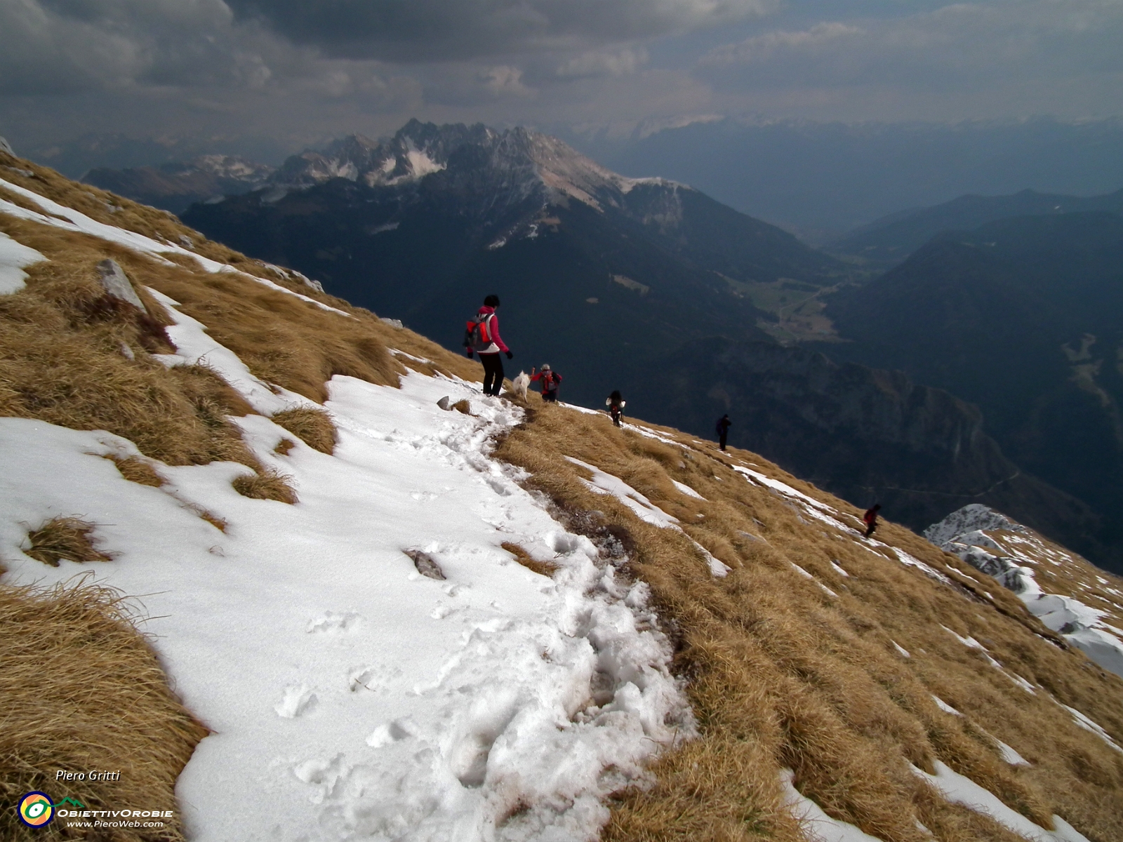 51 la neve è molle e si scivola a piacere....JPG